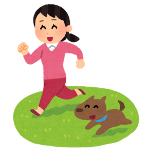 ドッグランで犬と走っている女性のイラスト